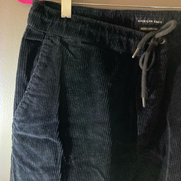 NWOT American Eagle Corduroy Joggers - Picture 5 of 8